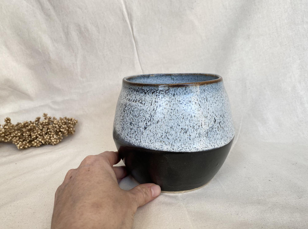 Handmade Ceramic Planter Pot: Decorative Pottery